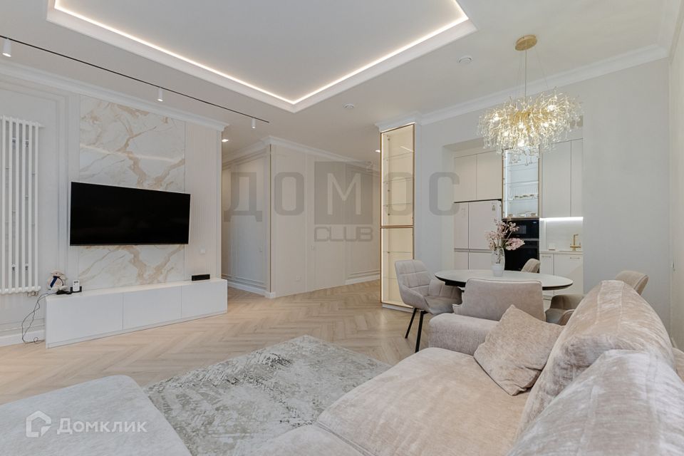 Продаётся 3-комнатная квартира, 121.5 м²