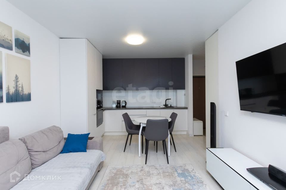 Продаётся 2-комнатная квартира, 64.1 м²