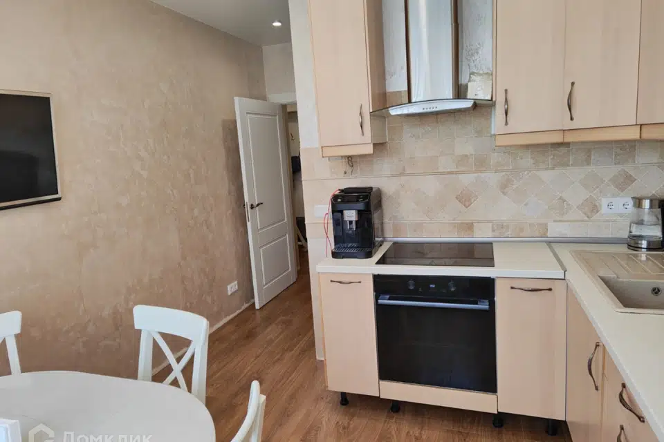 Продаётся 5-комнатная квартира, 125.6 м²