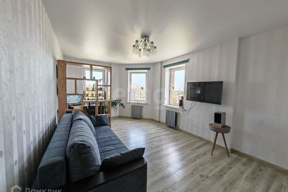 Продаётся 2-комнатная квартира, 55.6 м²
