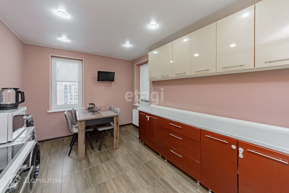 Продаётся 2-комнатная квартира, 56 м²