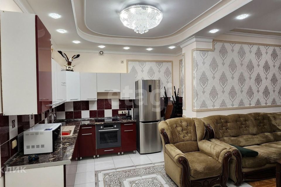 Продаётся 3-комнатная квартира, 57.9 м²