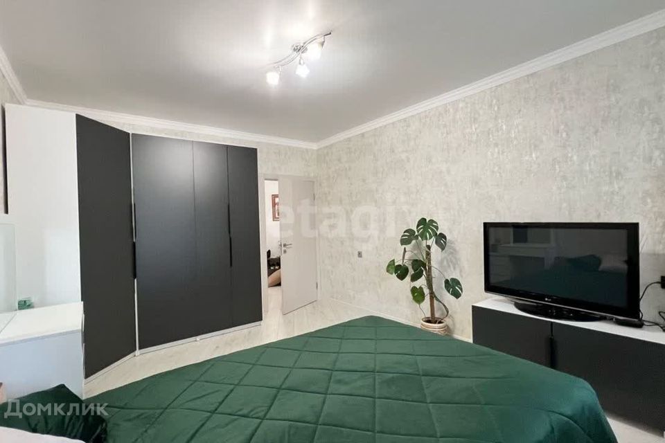 Продаётся 2-комнатная квартира, 67.4 м²