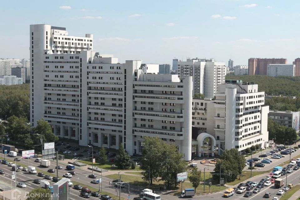 Сдаётся 3-комнатная квартира, 102.2 м²