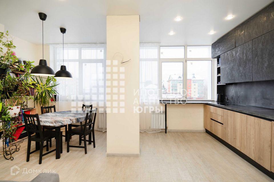 Продаётся 2-комнатная квартира, 71.6 м²
