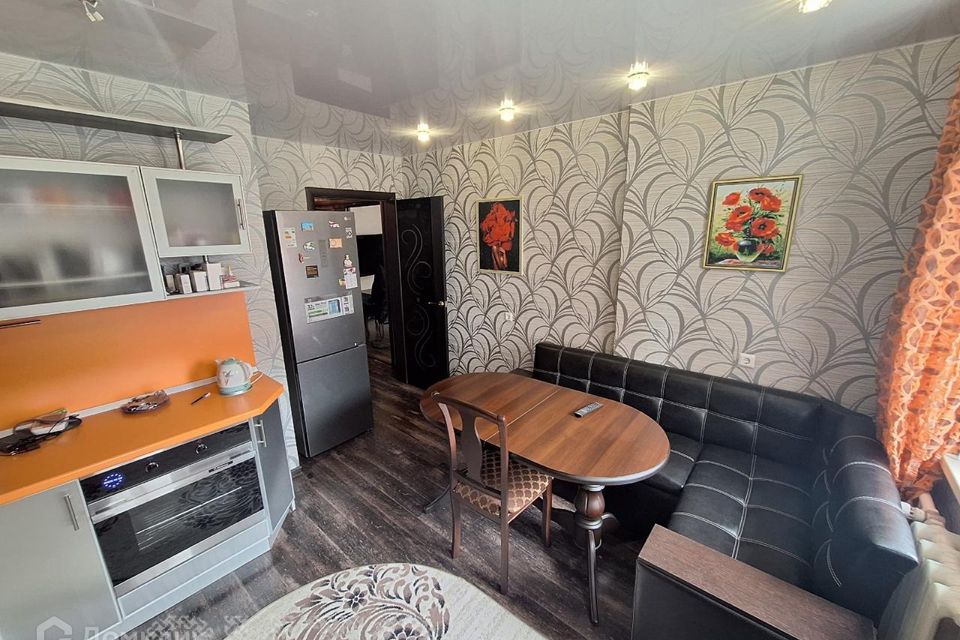 Продаётся 1-комнатная квартира, 43.8 м²