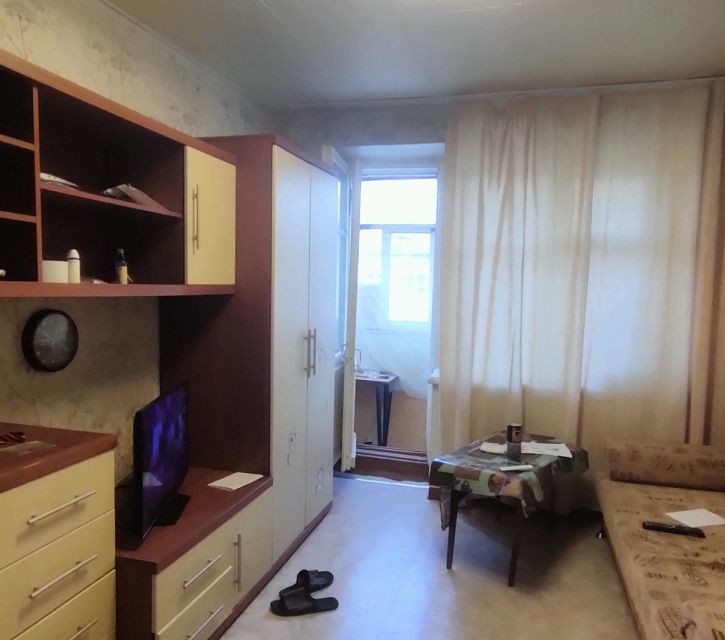 Продаётся комната в 6-комн. квартире, 17.6 м²