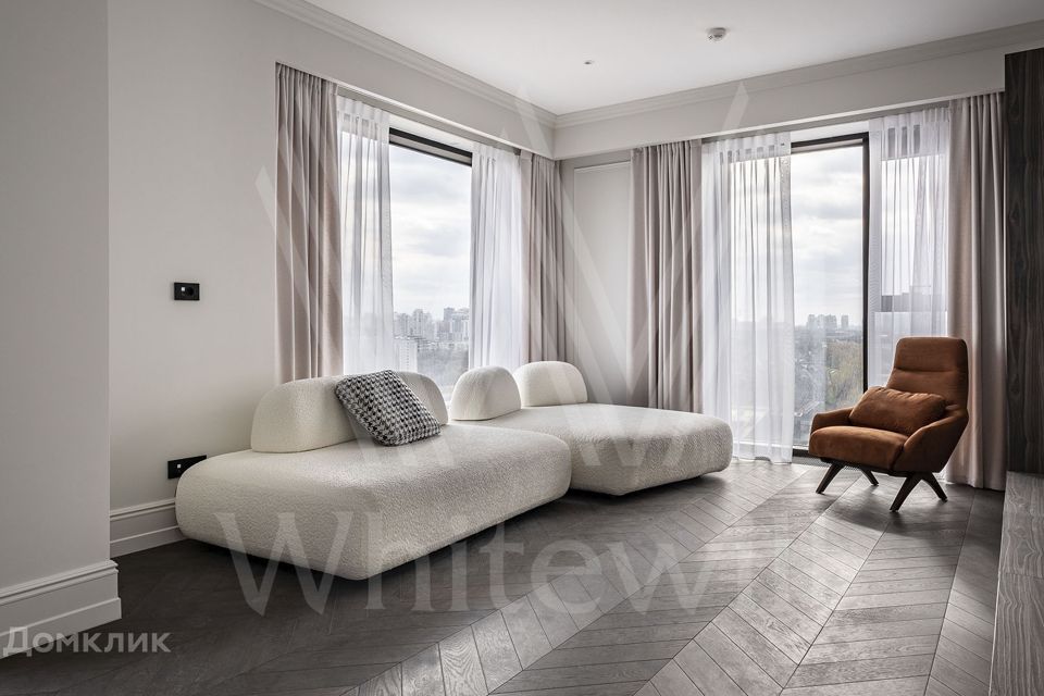 Продаётся 3-комнатная квартира, 102.6 м²