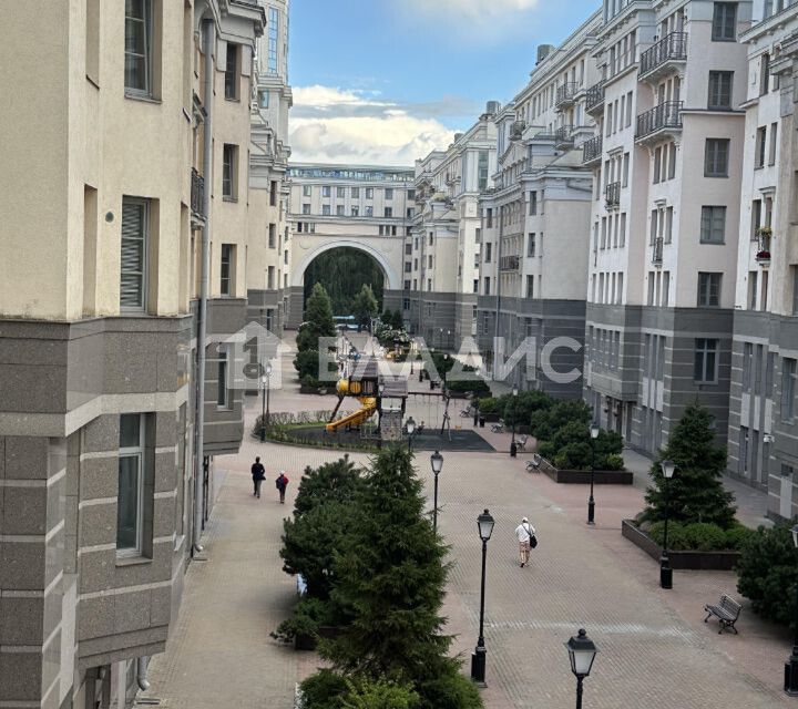 Продаётся 2-комнатная квартира, 87.7 м²