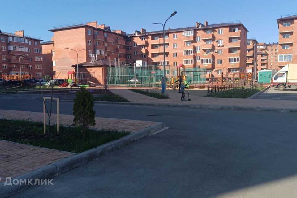 Продаётся 1-комнатная квартира, 45.5 м²