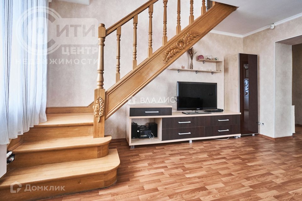 Продаётся 3-комнатная квартира, 96.3 м²