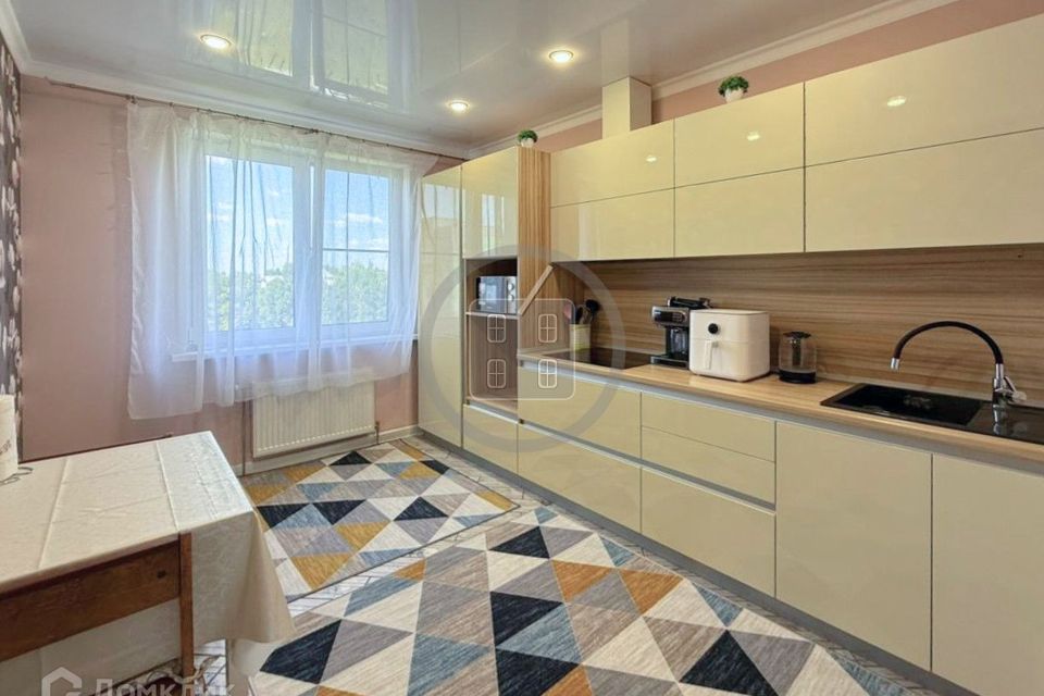 Продаётся 2-комнатная квартира, 61.6 м²