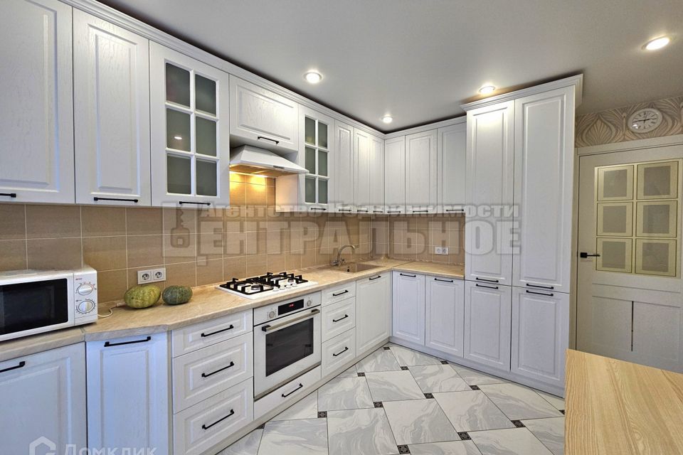 Продаётся 2-комнатная квартира, 74 м²