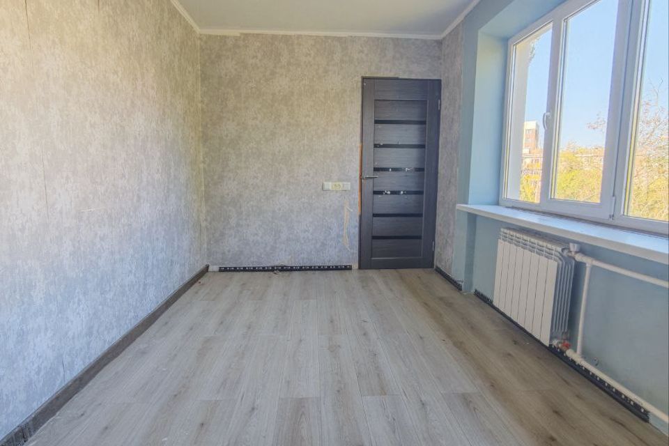 Продаётся 3-комнатная квартира, 52.4 м²