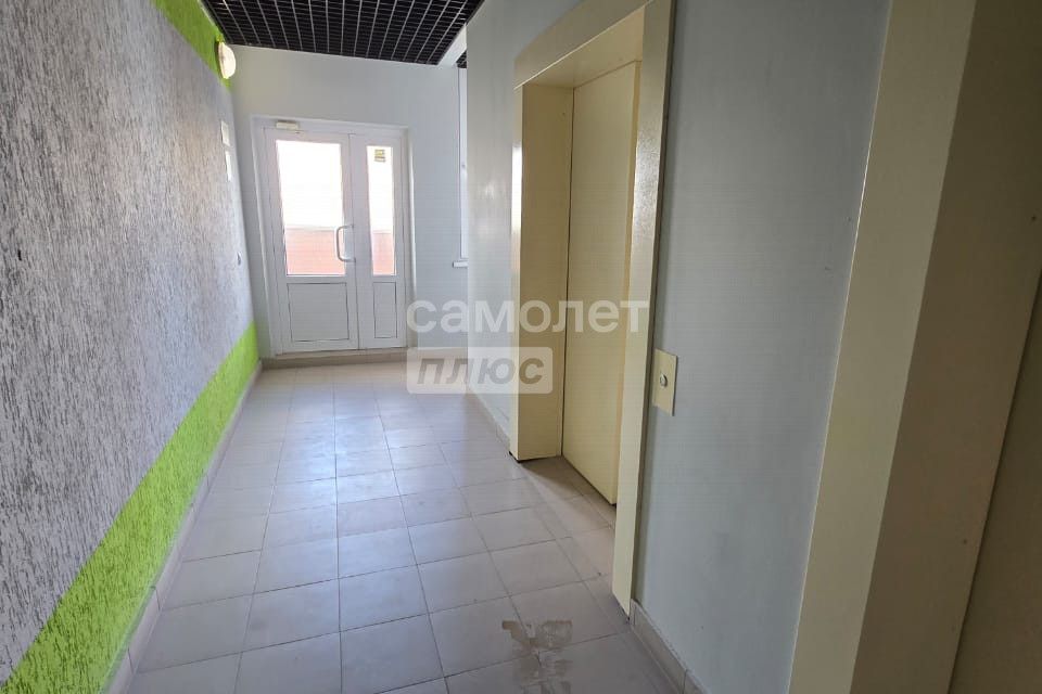 Продаётся 1-комнатная квартира, 42.2 м²