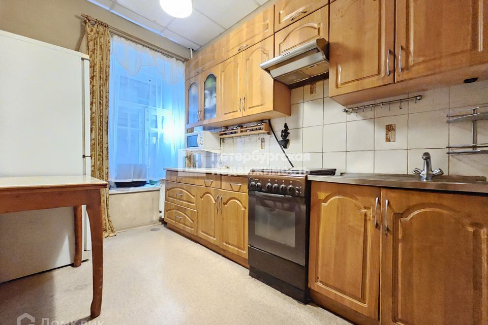 Продаётся 2-комнатная квартира, 57.2 м²