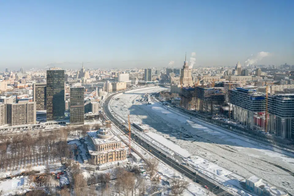 Продаётся 3-комнатная квартира, 109.3 м²