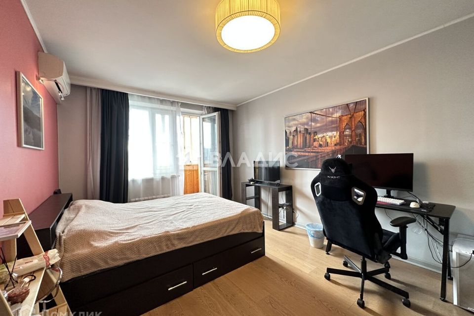 Продаётся 1-комнатная квартира, 37.4 м²