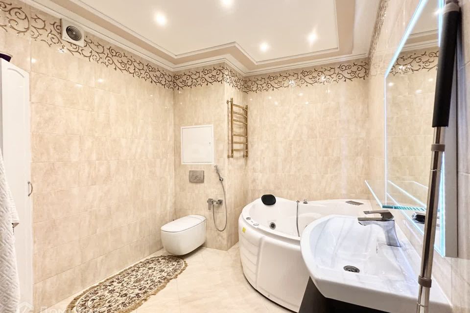 Продаётся 2-комнатная квартира, 72.2 м²