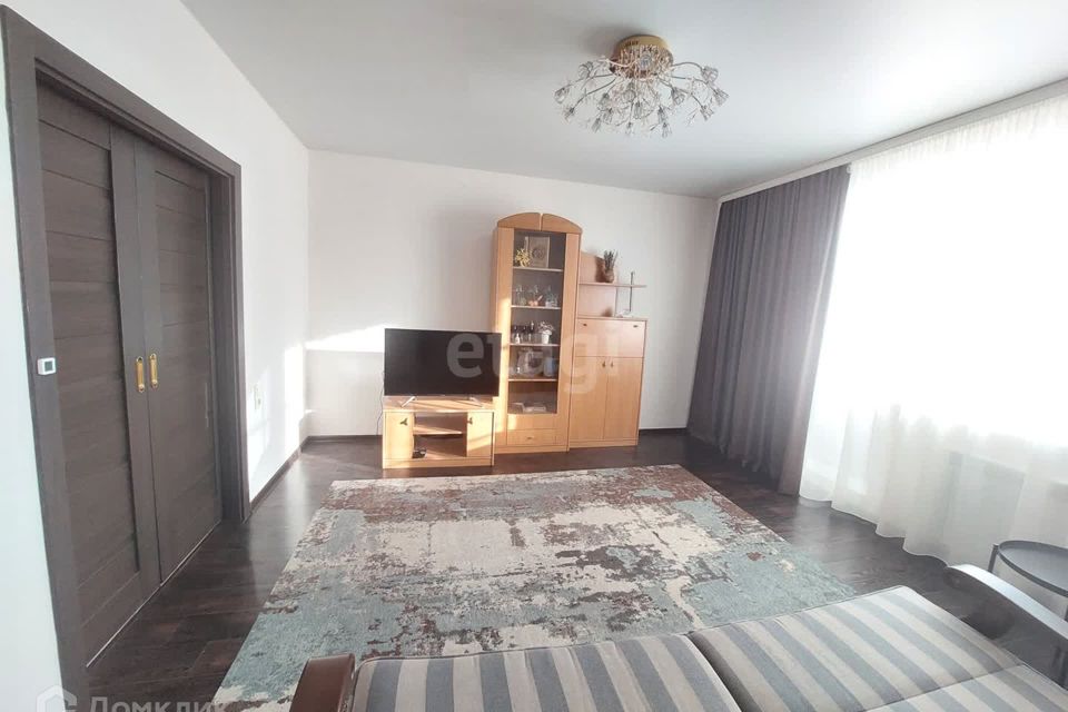 Продаётся 3-комнатная квартира, 64.5 м²