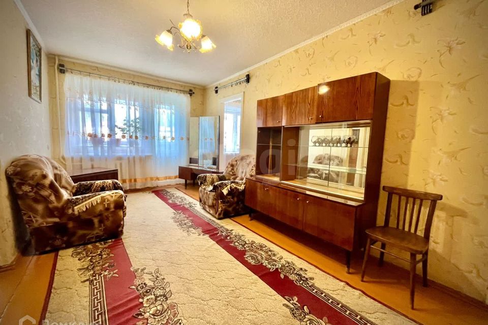 Продаётся 2-комнатная квартира, 41.8 м²