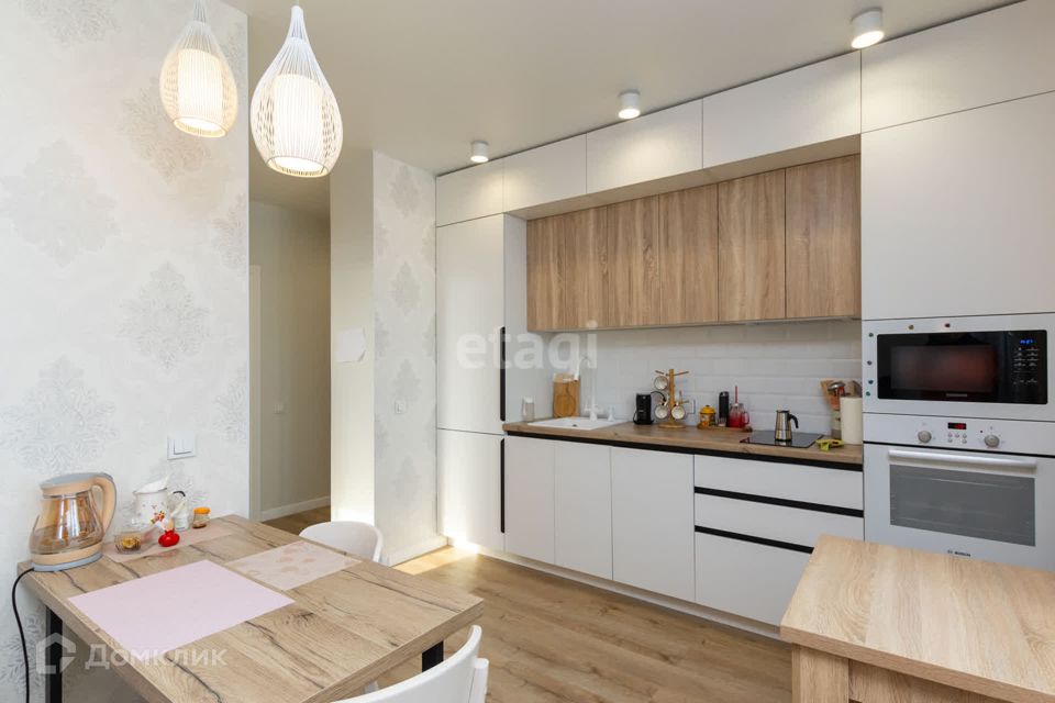 Продаётся 2-комнатная квартира, 59 м²