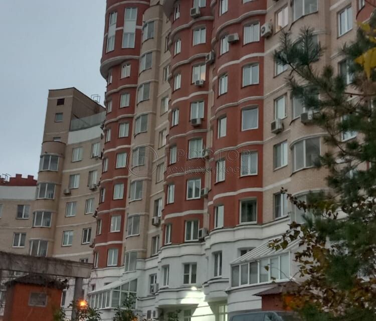 Продаётся машиноместо, 14.9 м²