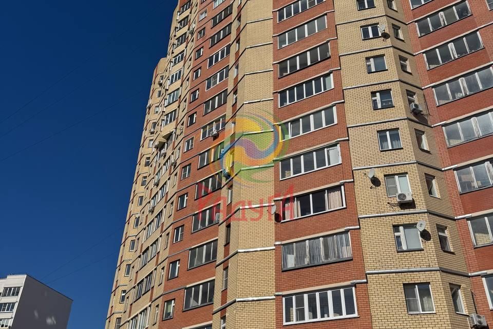 Продаётся 1-комнатная квартира, 41.8 м²