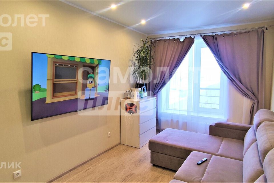 Продаётся 1-комнатная квартира, 42.6 м²
