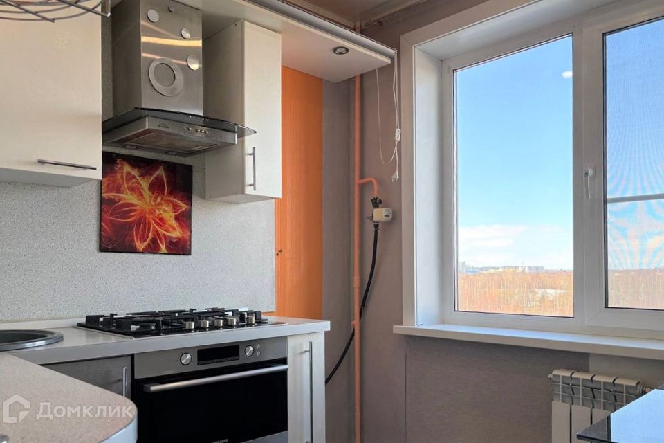 Продаётся 4-комнатная квартира, 61.5 м²