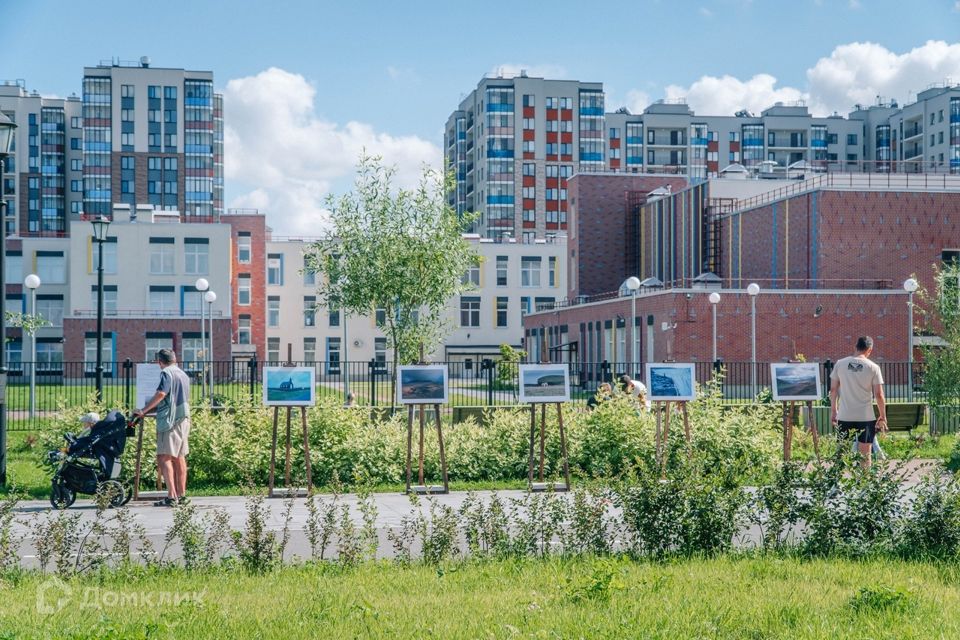 Сош 2 бугры энфилд. Бугры улица шекспира 5. Жк энфилд бугры. Аллея ньютона 6. Аллея памяти всеволожск.