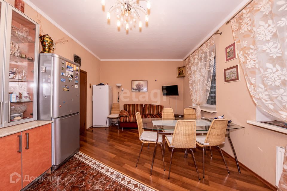 Продаётся 2-комнатная квартира, 98.3 м²
