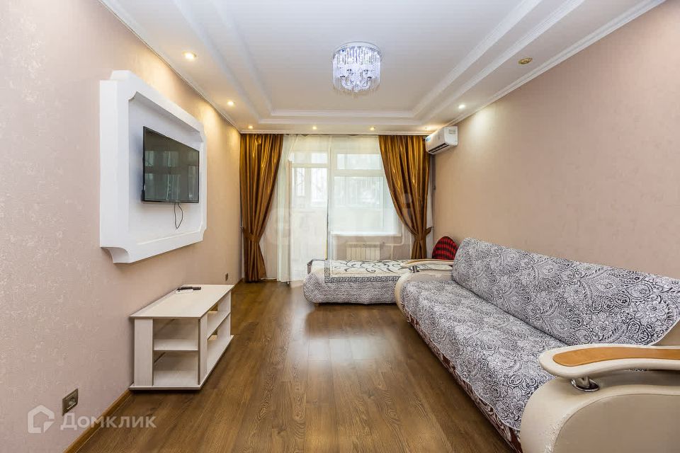 Продаётся 1-комнатная квартира, 40.4 м²