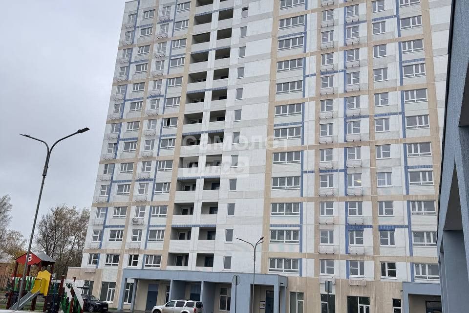 Продаётся 1-комнатная квартира, 64 м²