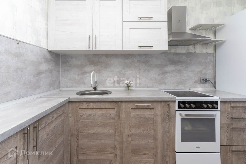 Продаётся 3-комнатная квартира, 66.4 м²