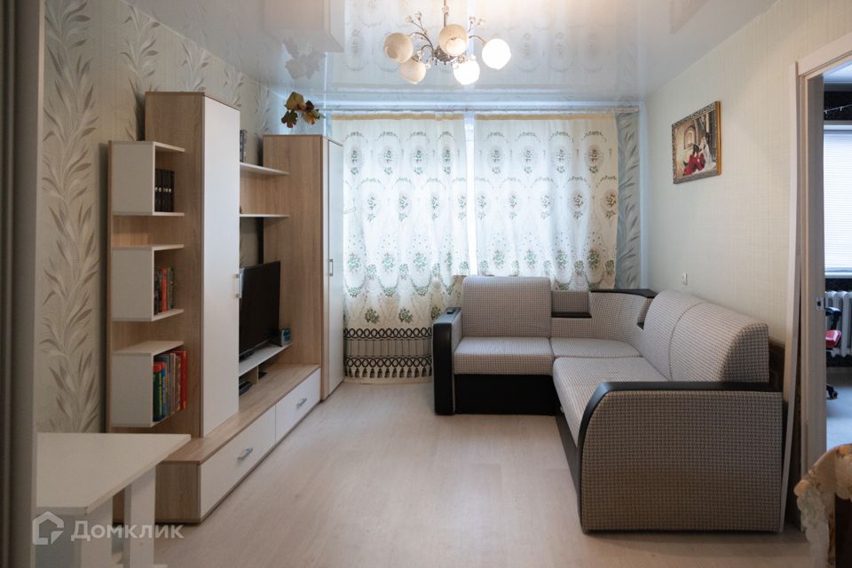 Продаётся 2 комнаты в 3-комн. квартире, 28 м²