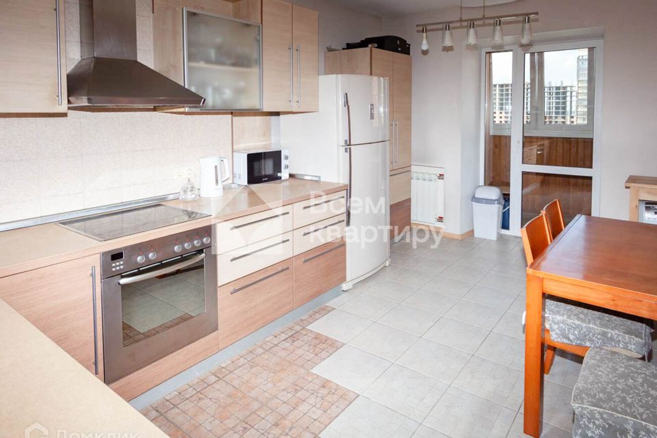 Продаётся 3-комнатная квартира, 110.3 м²