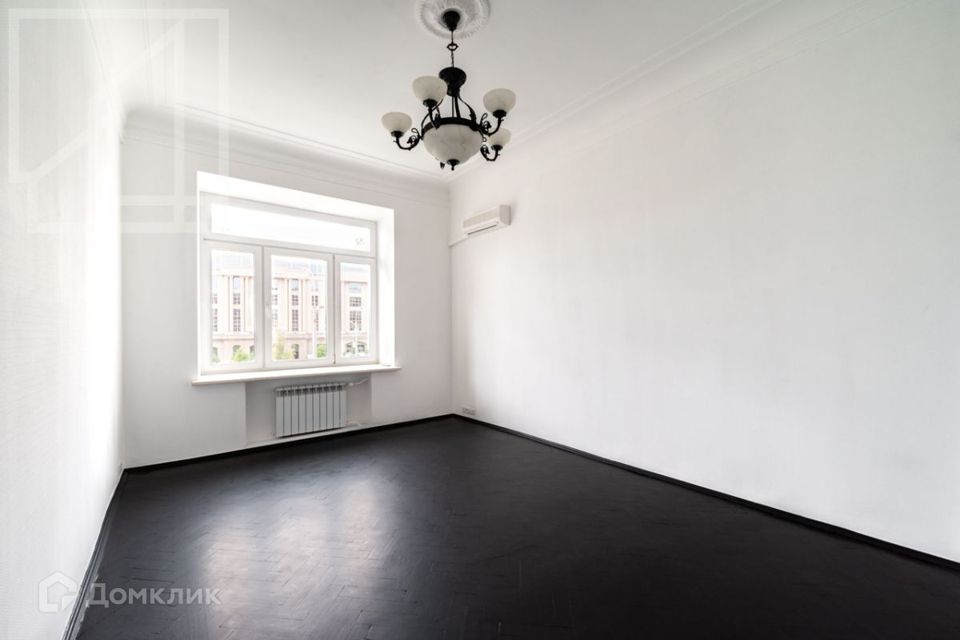 Сдаётся 4-комнатная квартира, 100 м²