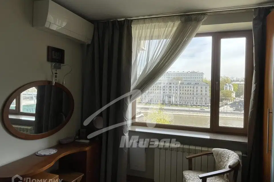 Продаётся 2-комнатная квартира, 56.7 м²