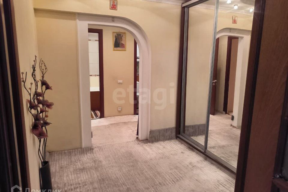 Продаётся 3-комнатная квартира, 60.8 м²