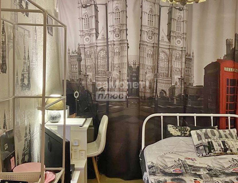 Продаётся 4-комнатная квартира, 60 м²