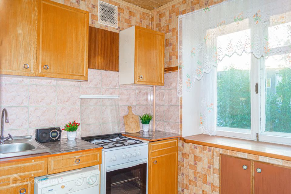 Продаётся 3-комнатная квартира, 59.3 м²