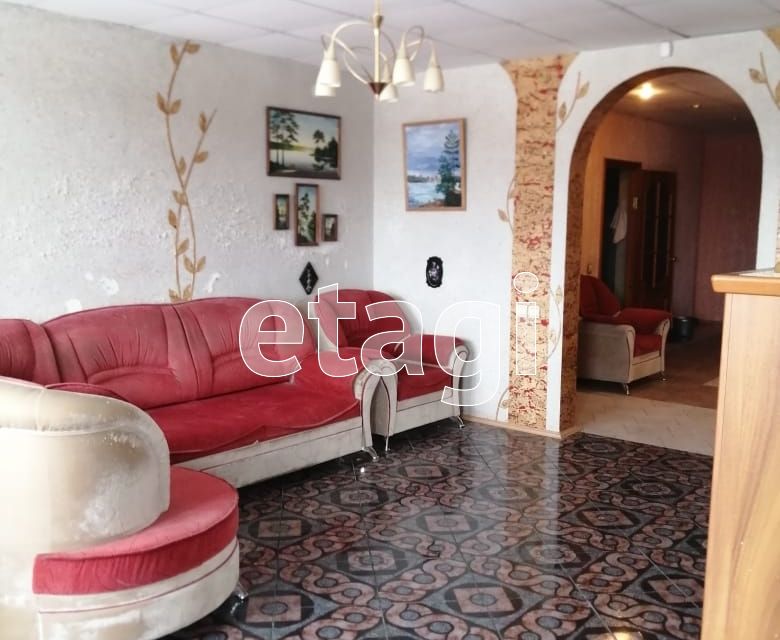 Продаётся 3-комнатная квартира, 119.6 м²