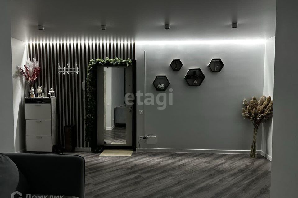 Продаётся 2-комнатная квартира, 68.7 м²