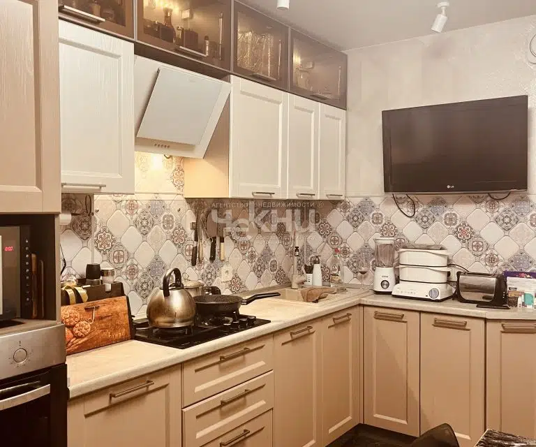 Продаётся 4-комнатная квартира, 81.5 м²