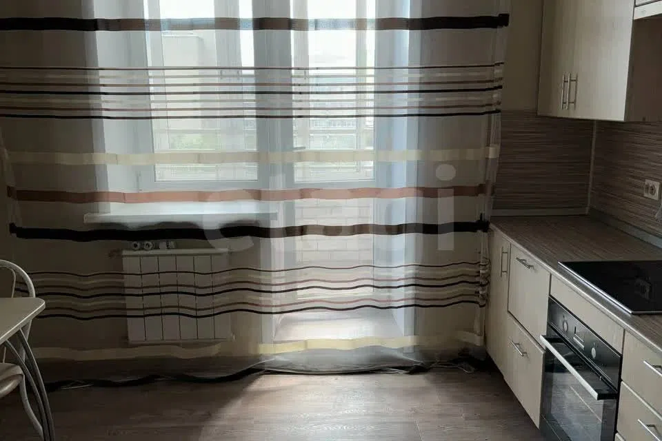Сдаётся 2-комнатная квартира, 56.8 м²