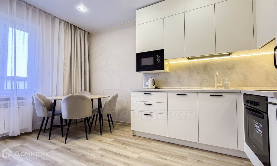 Сдаётся 2-комнатная квартира, 58.7 м²