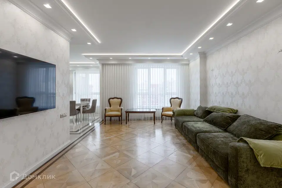 Продаётся 3-комнатная квартира, 97.7 м²