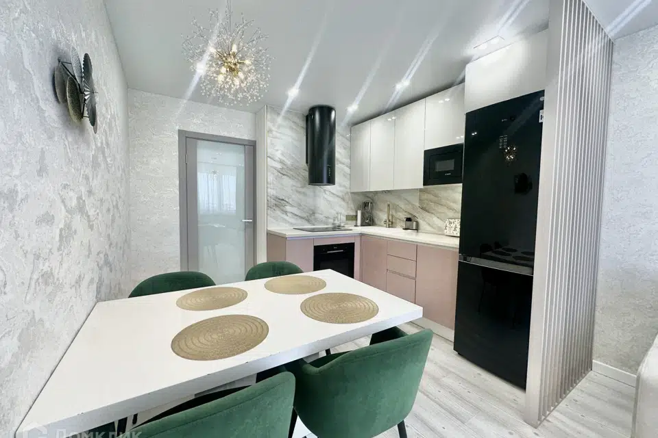 Продаётся 2-комнатная квартира, 42.9 м²