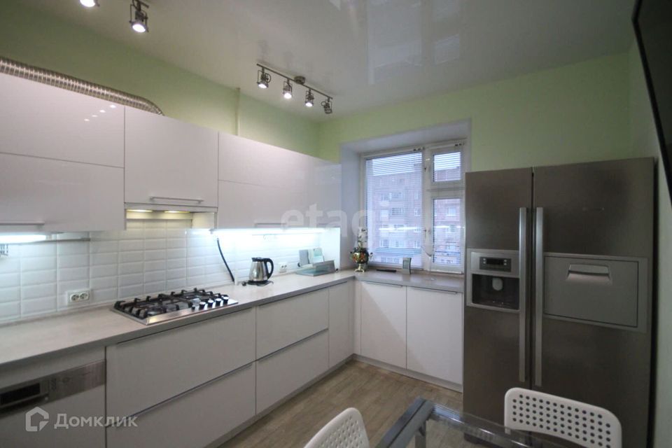 Продаётся 3-комнатная квартира, 70.5 м²